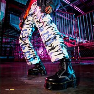 Dr Martens Audrick White Stitch Leather Platform Lace Up Boots Size 8 NWT